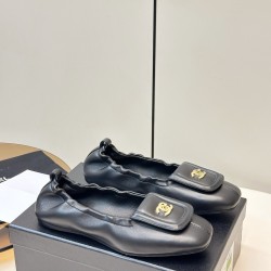 Chanel loafers Shoes
Women 35-41
