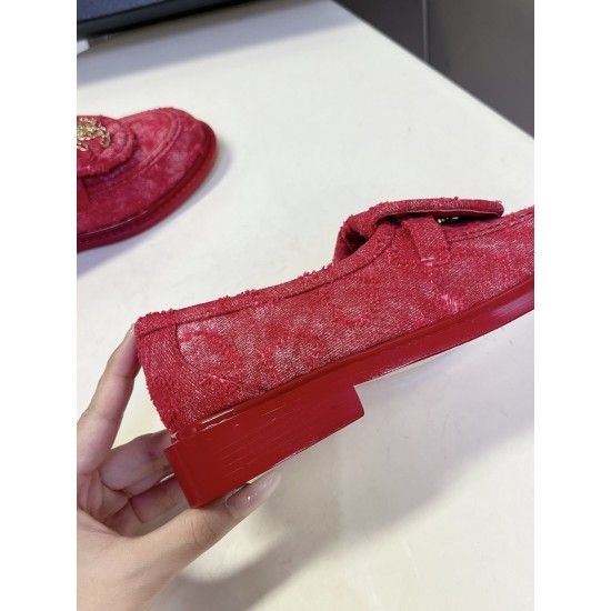Chanel loafers Shoes
Women 35-41
