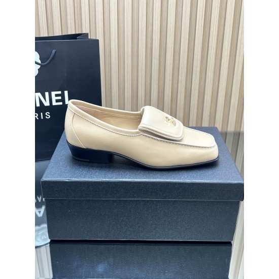 Chanel loafers Shoes
Women 35-41
