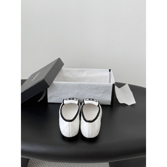 Chanel loafers Shoes
Women 35-41
