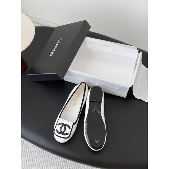 Chanel loafers Shoes
Women 35-41
