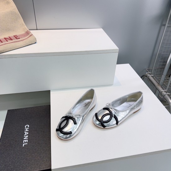 Chanel loafers Shoes
Women 35-41
