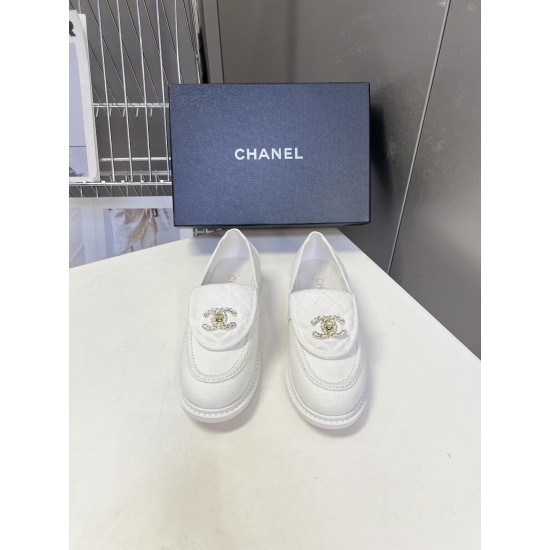 Chanel loafers Shoes
Women 35-41
