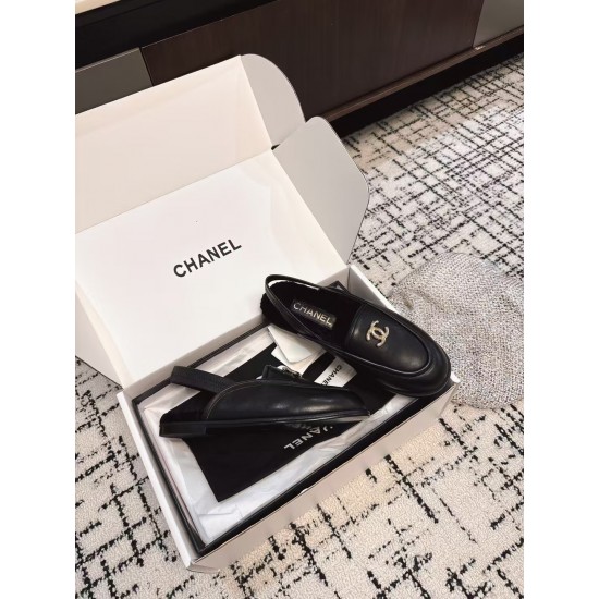 Chanel loafers Shoes
Women 35-41
