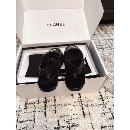 Chanel loafers Shoes
Women 35-41
