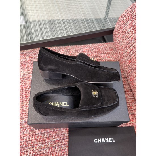 Chanel loafers Shoes
Women 35-41

