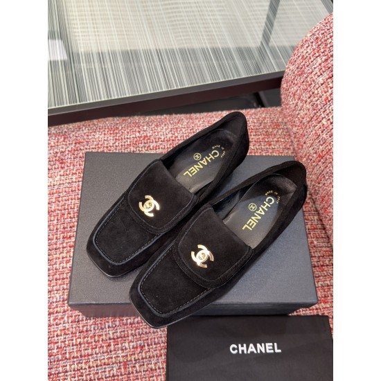 Chanel loafers Shoes
Women 35-41
