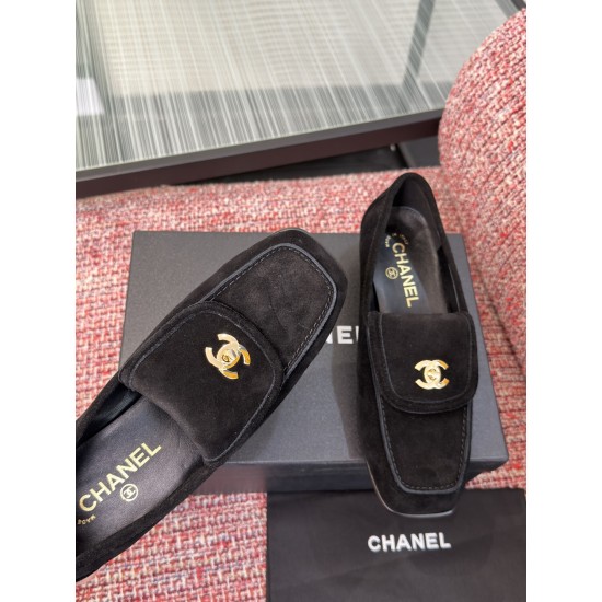 Chanel loafers Shoes
Women 35-41

