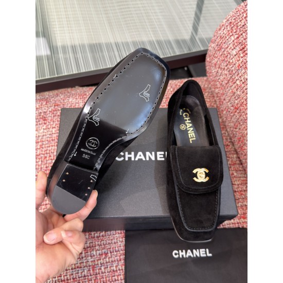 Chanel loafers Shoes
Women 35-41
