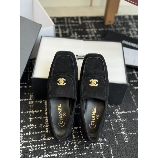 Chanel loafers Shoes
Women 35-41
