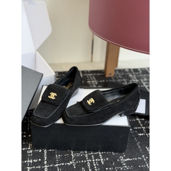 Chanel loafers Shoes
Women 35-41
