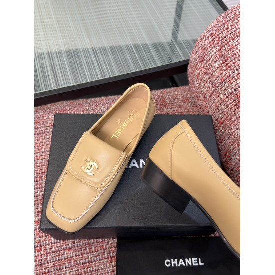 Chanel loafers Shoes
Women 35-41
