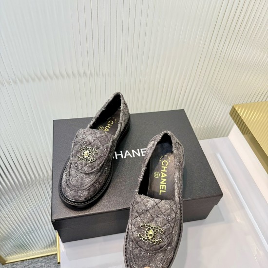 Chanel loafers Shoes
Women 35-41
