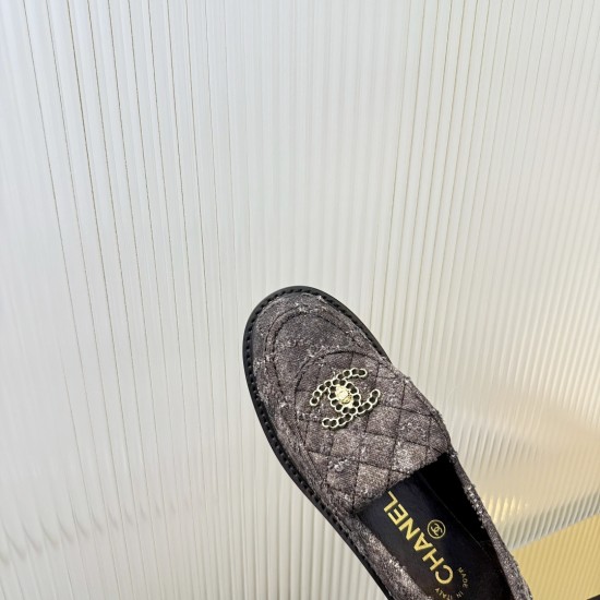 Chanel loafers Shoes
Women 35-41
