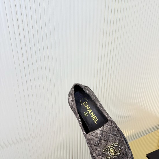 Chanel loafers Shoes
Women 35-41

