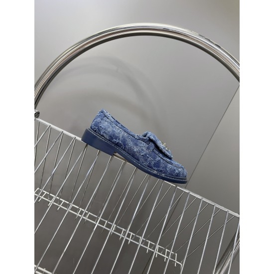 Chanel loafers Shoes
Women 35-41
