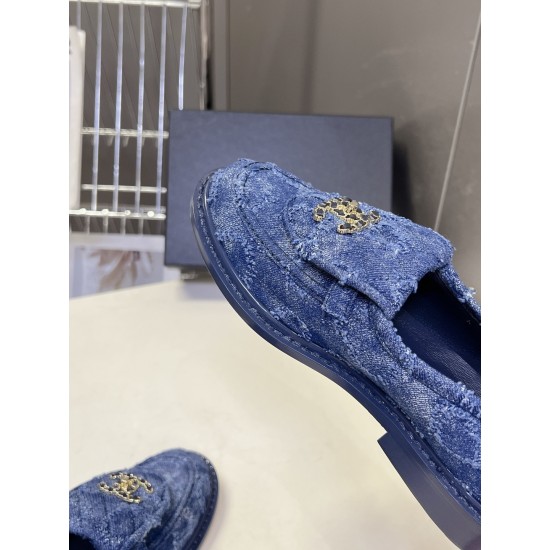 Chanel loafers Shoes
Women 35-41
