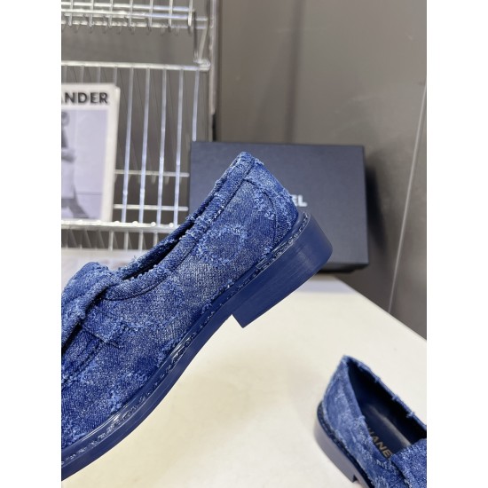 Chanel loafers Shoes
Women 35-41
