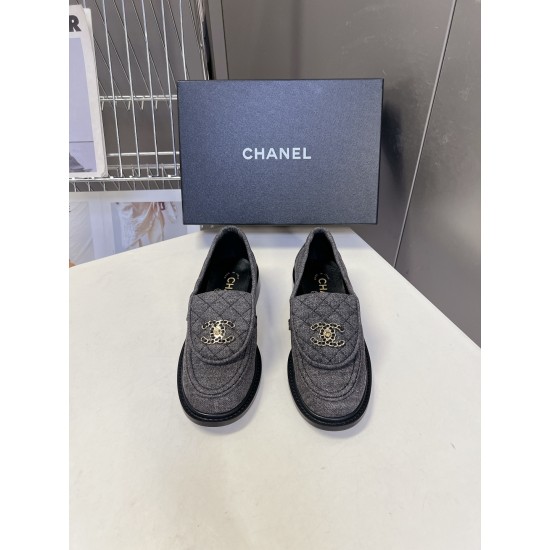 Chanel loafers Shoes
Women 35-41
