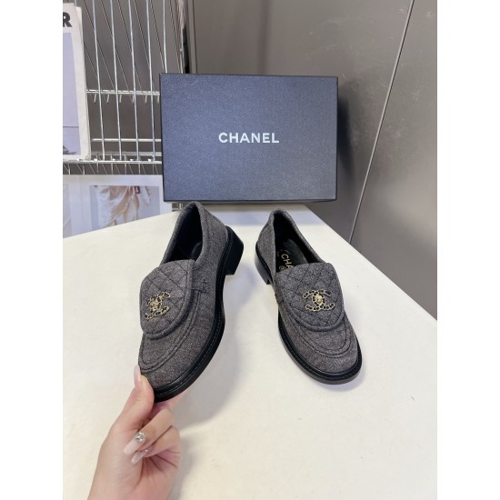 Chanel loafers Shoes
Women 35-41
