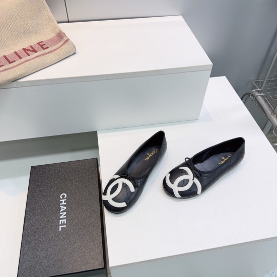 Chanel loafers Shoes
Women 35-41
