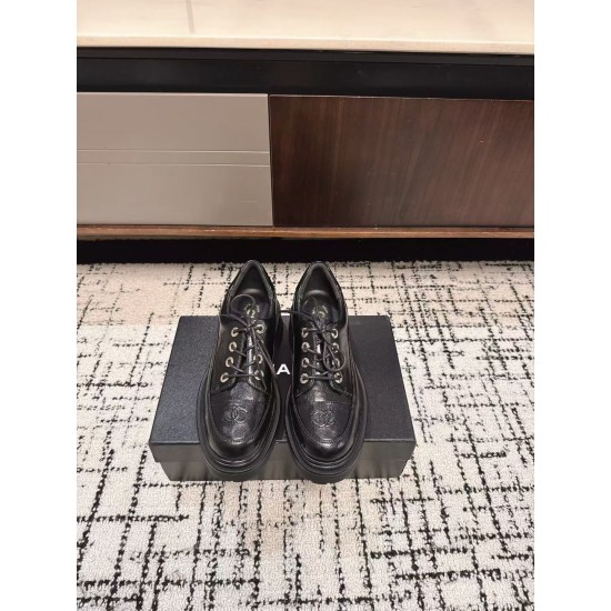 Chanel loafers Shoes
Women 35-41
