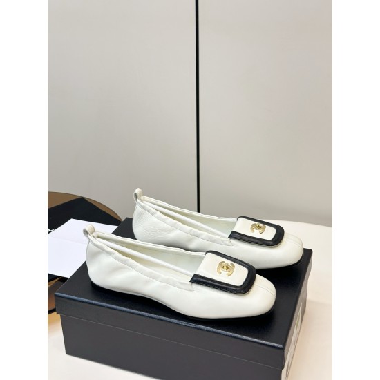 Chanel loafers Shoes
Women 35-41
