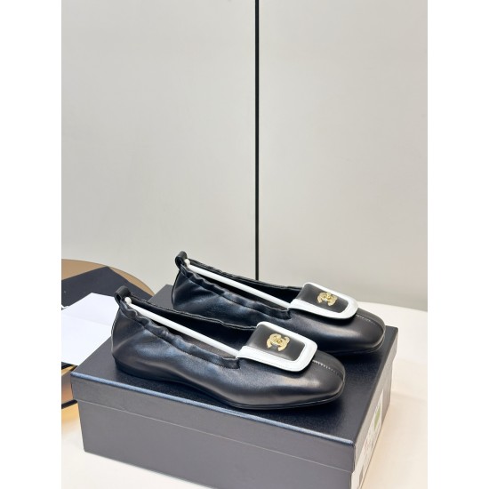 Chanel loafers Shoes
Women 35-41
