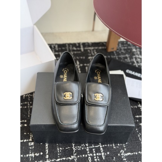 Chanel loafers Shoes
Women 35-41
