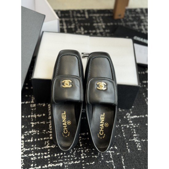Chanel loafers Shoes
Women 35-41
