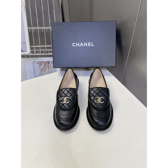 Chanel loafers Shoes
Women 35-41
