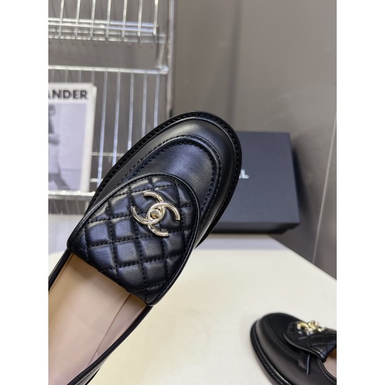 Chanel loafers Shoes
Women 35-41
