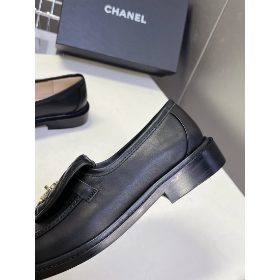 Chanel loafers Shoes
Women 35-41
