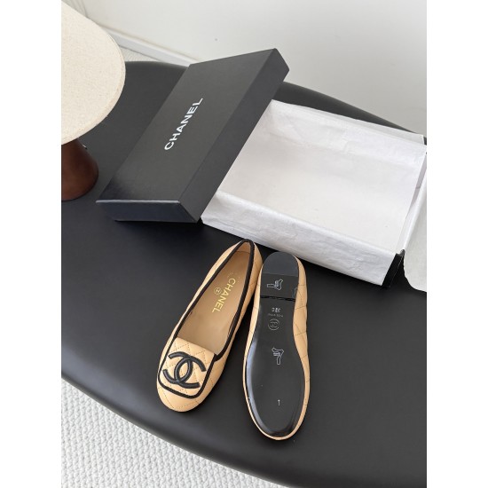 Chanel loafers Shoes
Women 35-41
