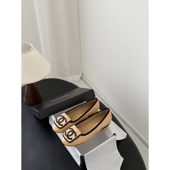 Chanel loafers Shoes
Women 35-41
