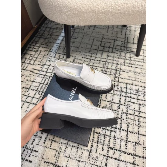 Chanel loafers Shoes
Women 35-41
