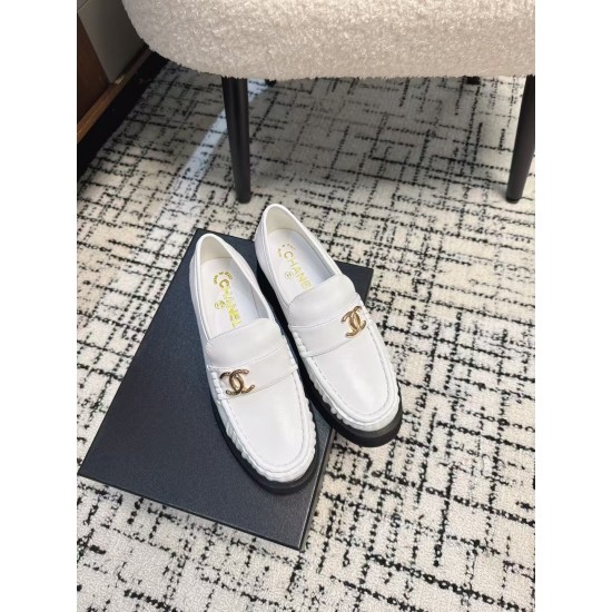 Chanel loafers Shoes
Women 35-41
