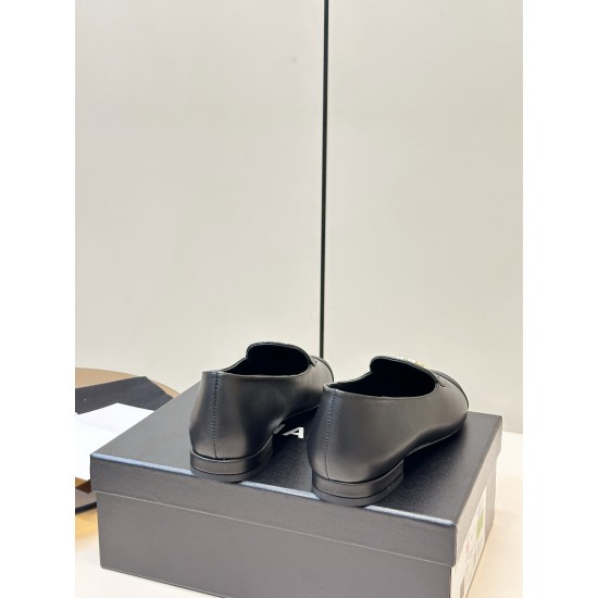 Chanel loafers Shoes
Women 35-41
