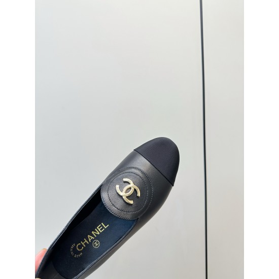Chanel loafers Shoes
Women 35-41
