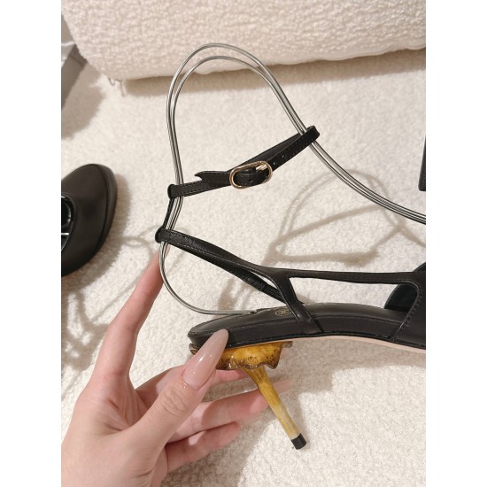 Chanel Shoes Heels Shoes
Women 35-41
