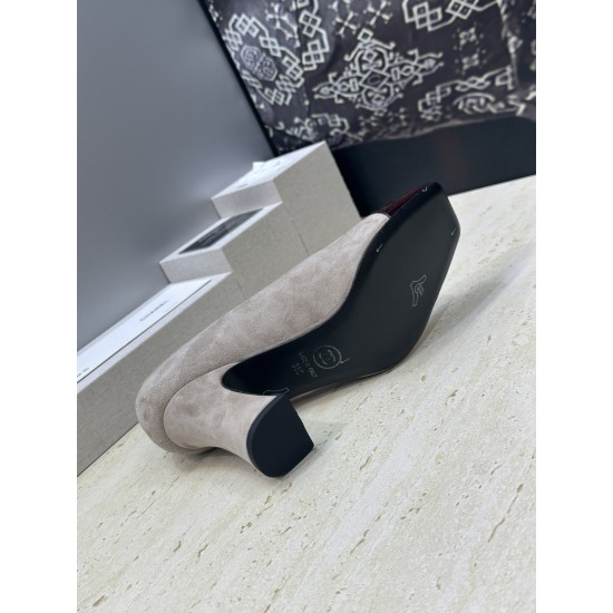Chanel Shoes Heels Shoes
Women 35-41
