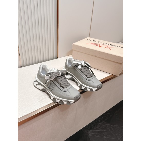 DG Casual Shoes Best Quality
Women 35-41
