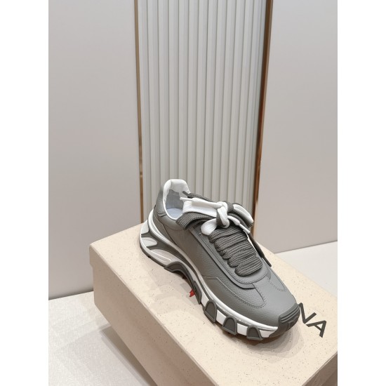 DG Casual Shoes Best Quality
Women 35-41
