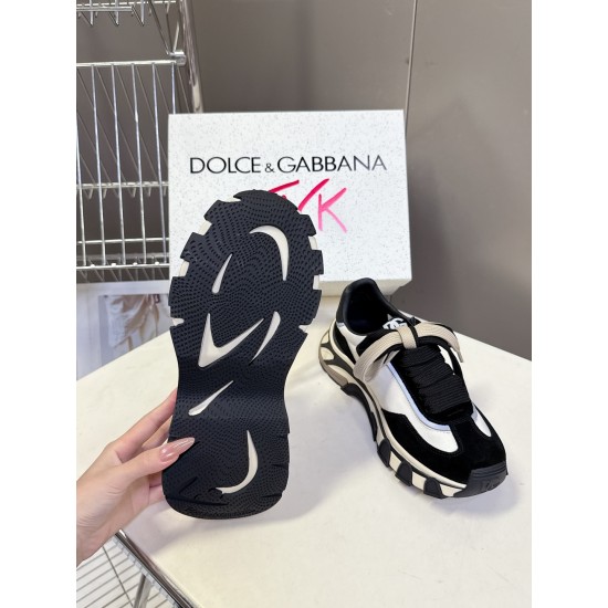 DG Casual Shoes Best Quality
Women 35-41
