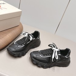 DG Casual Shoes Best Quality
Women 35-41
