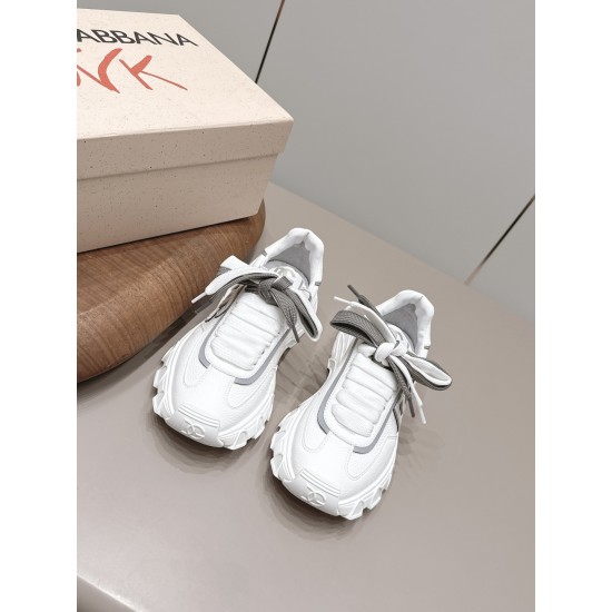 DG Casual Shoes Best Quality
Women 35-41
