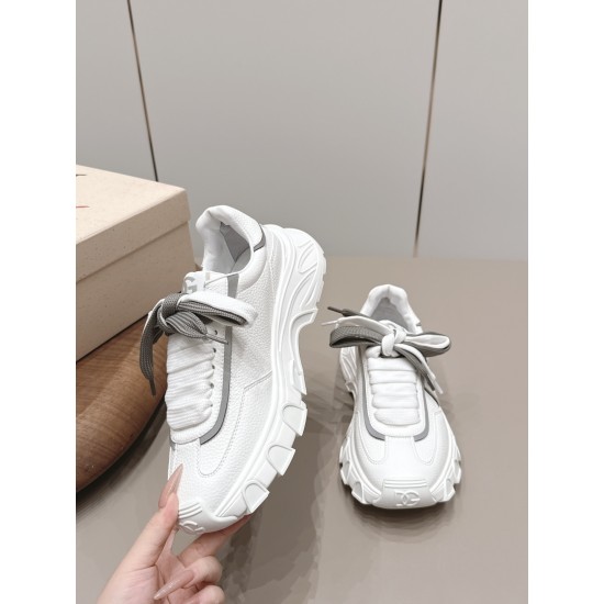 DG Casual Shoes Best Quality
Women 35-41
