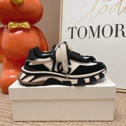 DG Casual Shoes Best Quality
Women 35-41
