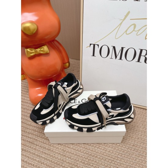 DG Casual Shoes Best Quality
Women 35-41
