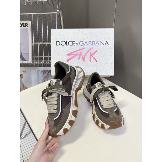 DG Casual Shoes Best Quality
Women 35-41
